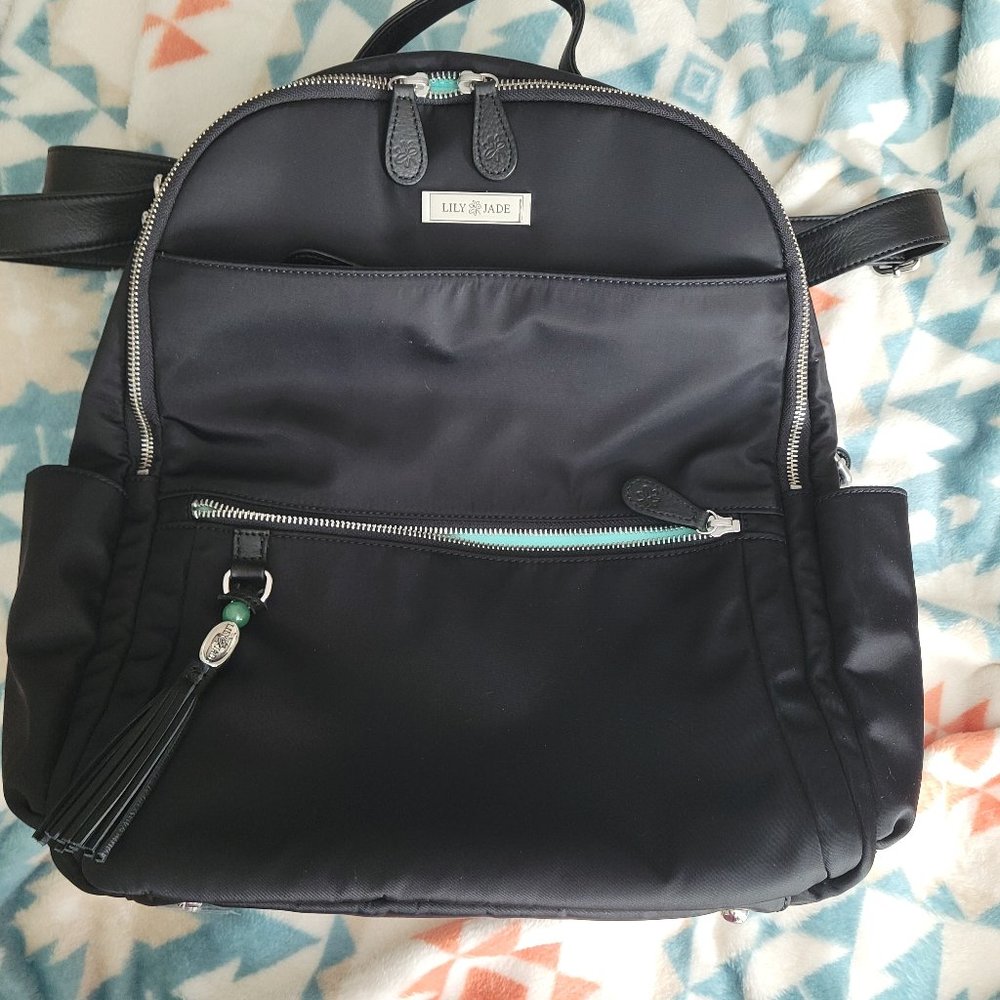 Large Lily Jade Anna